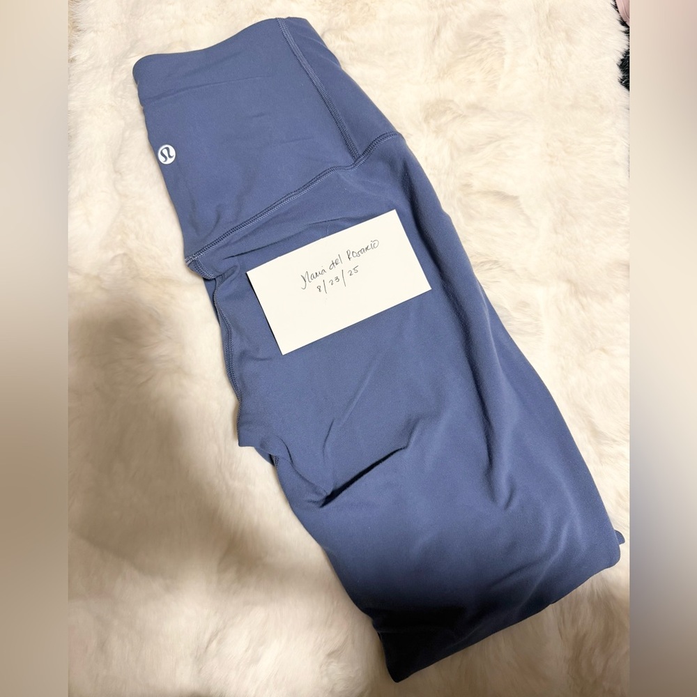 LULULEMON LEGGINGS SIZE 4